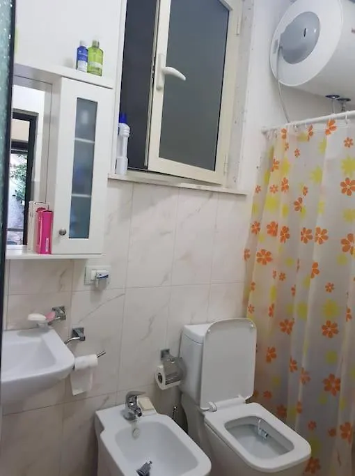Centrally Located Lemon House Tirana