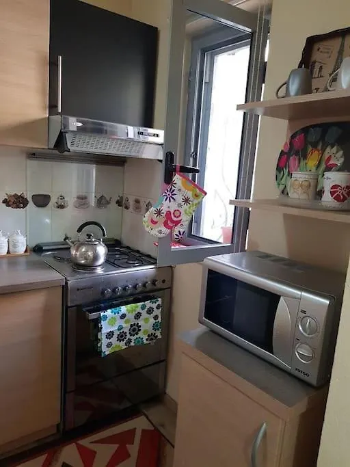 בית נופש טיראנה Centrally Located Lemon House אלבניה